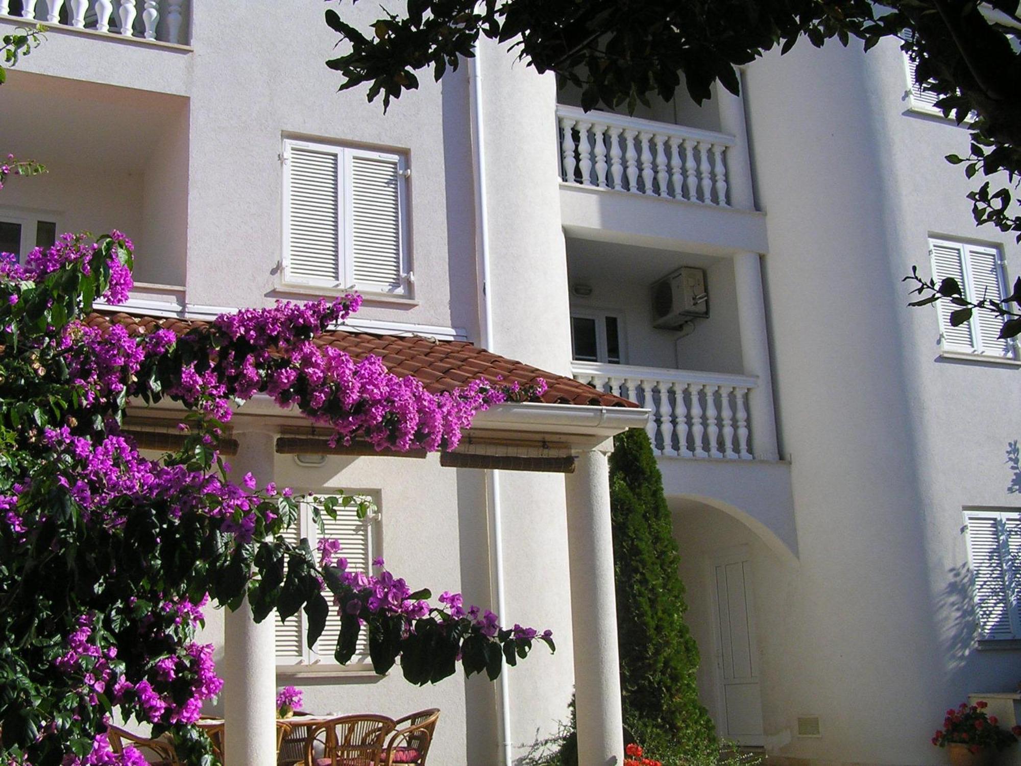 Apartments Paloma Blanca Medulin Exterior photo